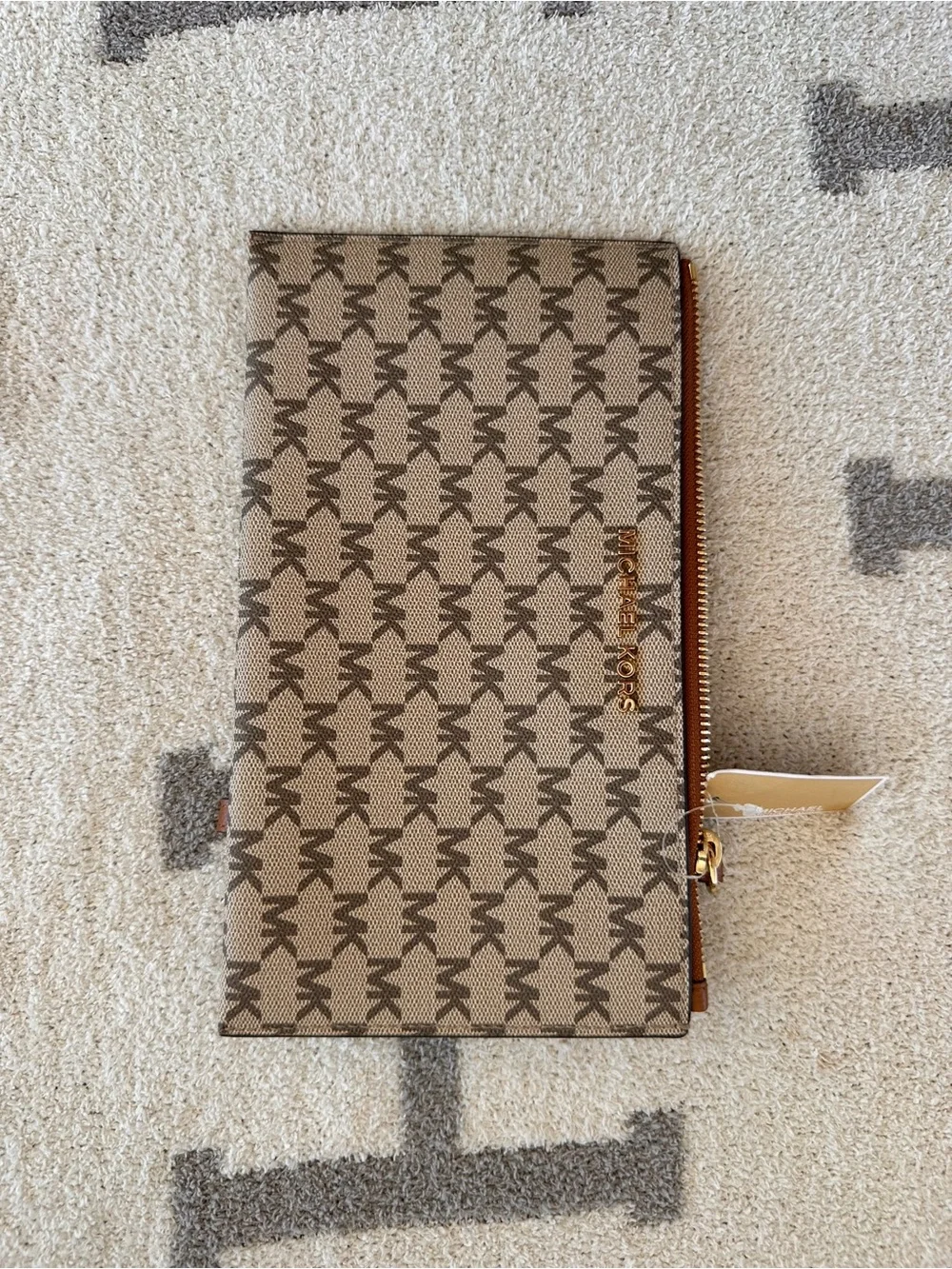 Michael Kors jet set pouch